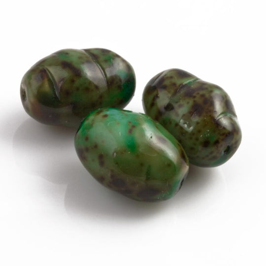 Vintage Czech green speckled twisted oval 20x14mm Pkg of 5. b11-gr-1017(e)