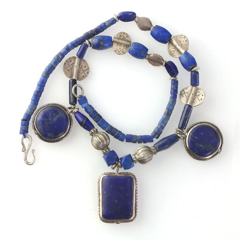 Lapis Lazuli and sterling silver vintage necklace.  18.5 inches.