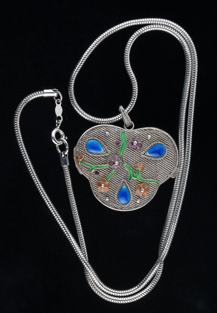 Vintage sterling silver Chinese export filigree and enamel locket and chain