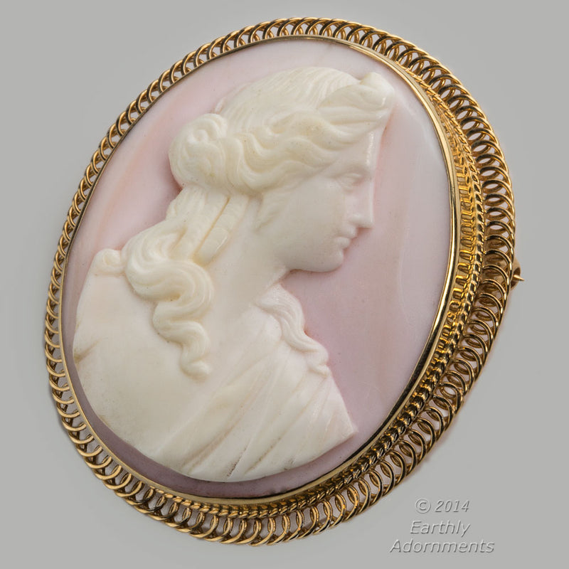 Vintage 14k shell Cameo brooch-pendant